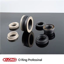 Selo energizado com mola PTFE preenchido com fibra de carbono